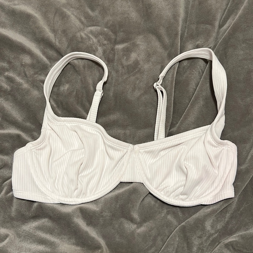 White underwire bikini top
